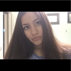 Meet your Posher, Zahira